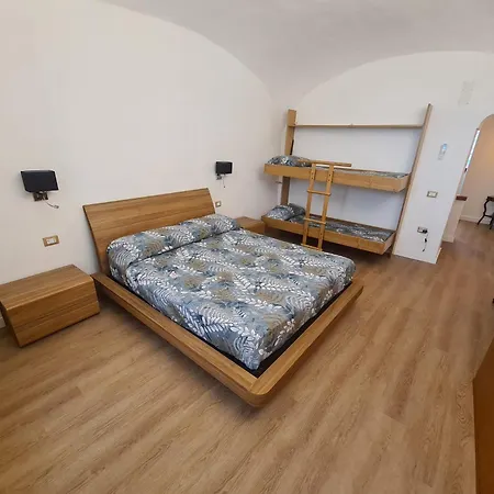 Decumani - Centro Storico Apartament *